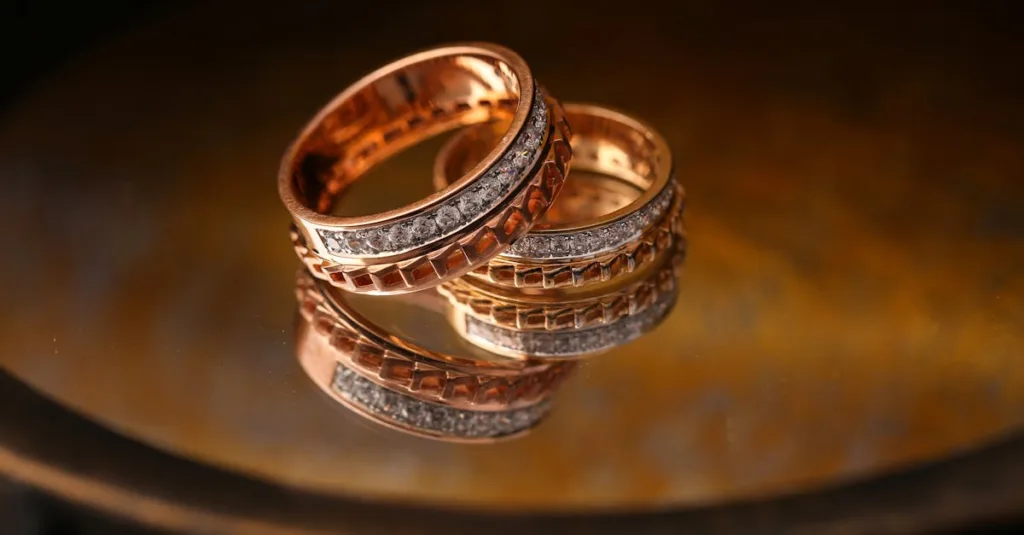 découvrez l'artisanat de la bijouterie : un savoir-faire traditionnel alliant créativité, précision et élégance pour des créations uniques et intemporelles.