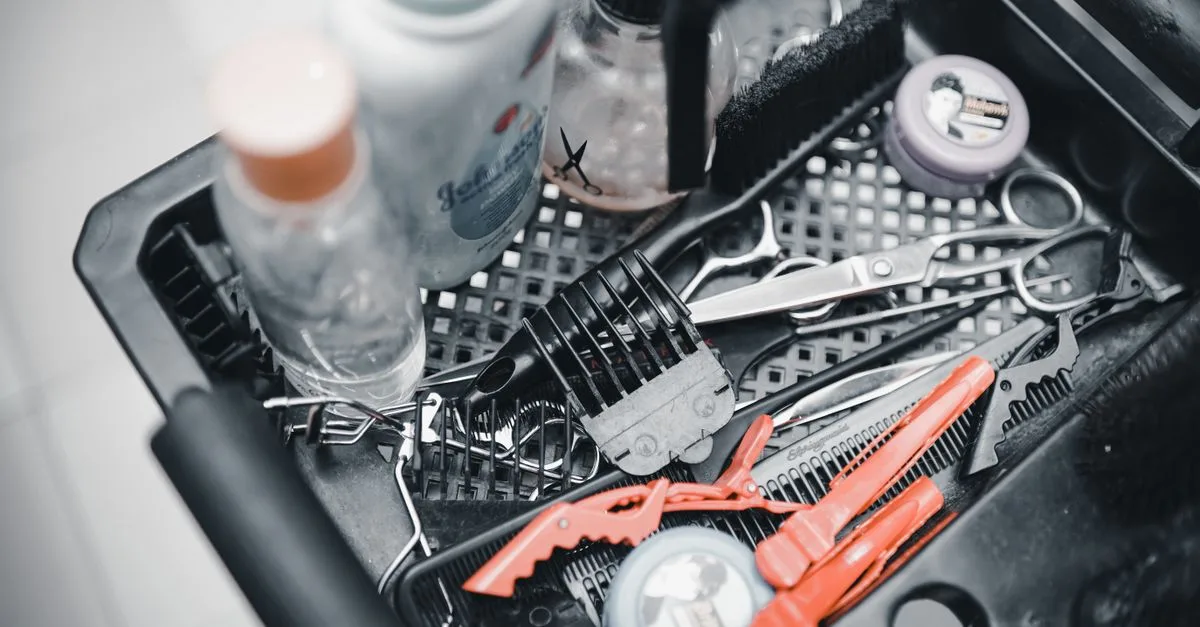 découvrez nos conseils et produits essentiels pour des soins capillaires adaptés à tous types de cheveux, afin d'obtenir une chevelure saine, brillante et revitalisée.